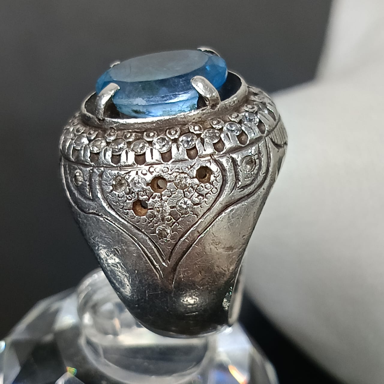 خاتم فضة تحفة بحجر توباز طبيعي