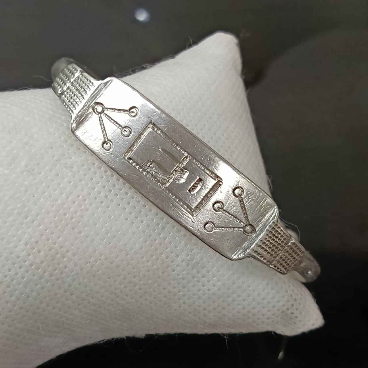 سوار فضة عتيق ثقيل