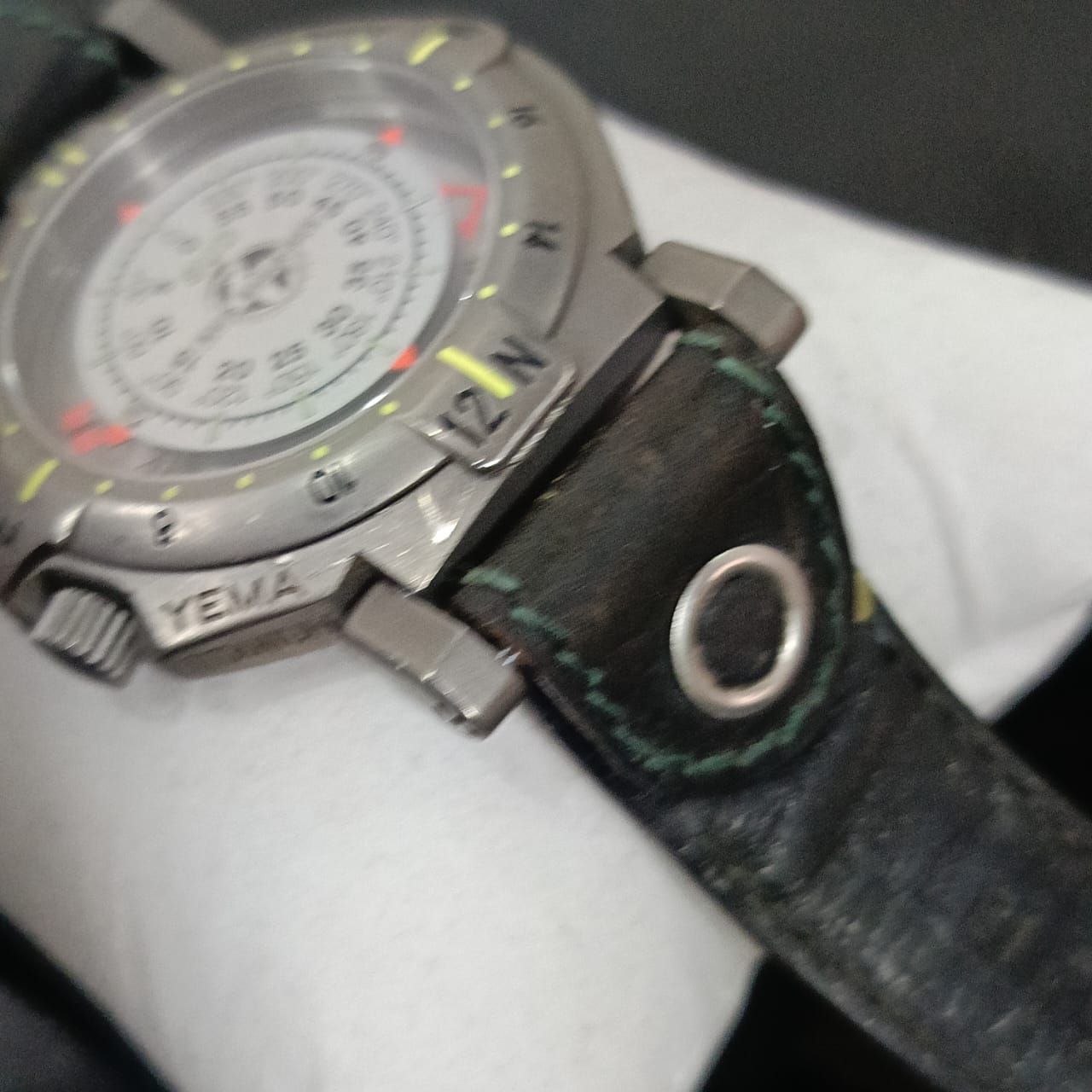 Montre yema GMT rare vintage original saphir/titanium