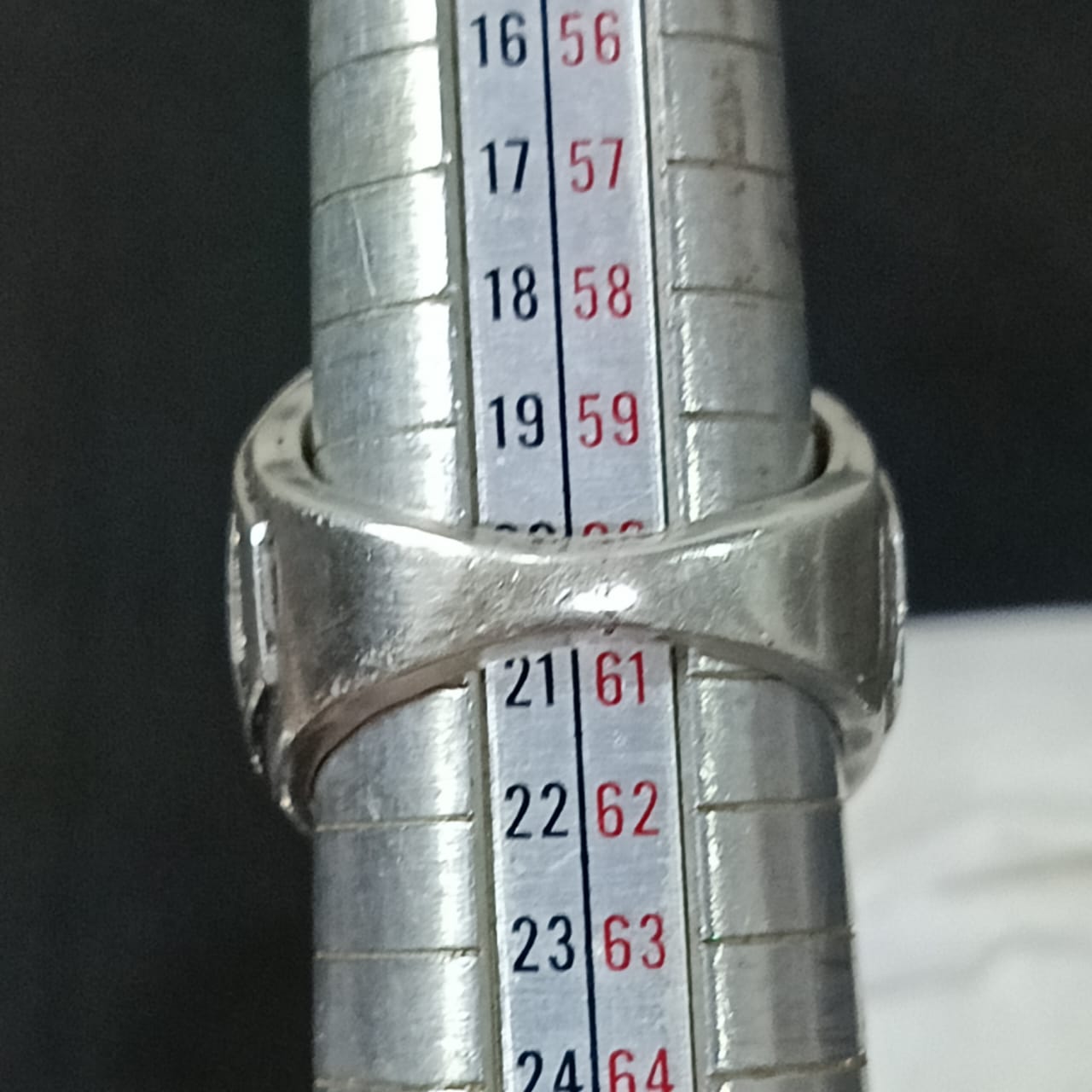 خاتم فضة بحجر زمرد هندي طبيعي