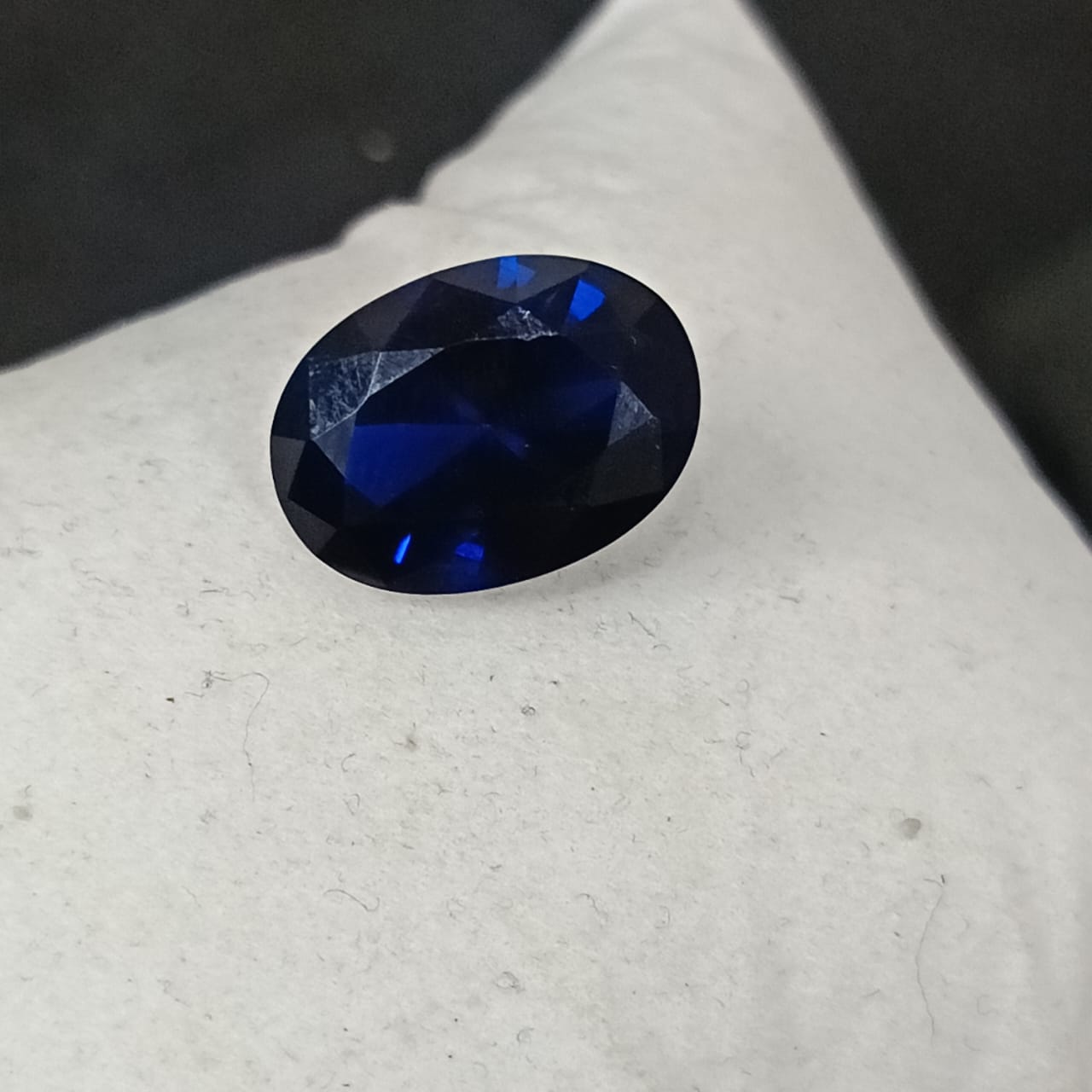 حجر سفير أزرق