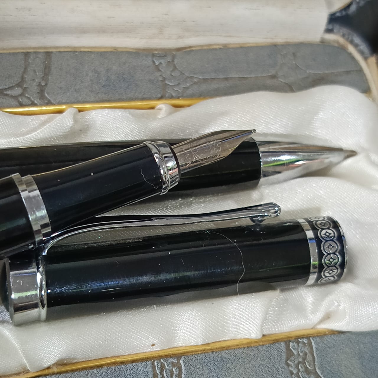 Stylo plume et stylo