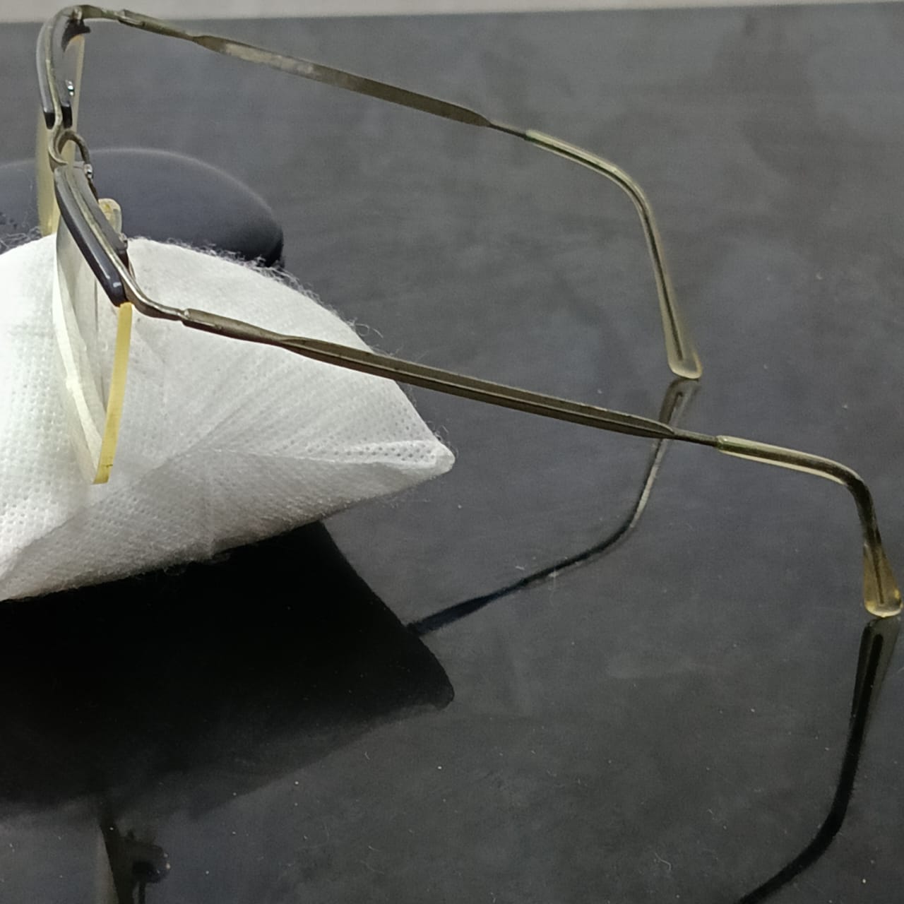 Cadre du lunette vintage