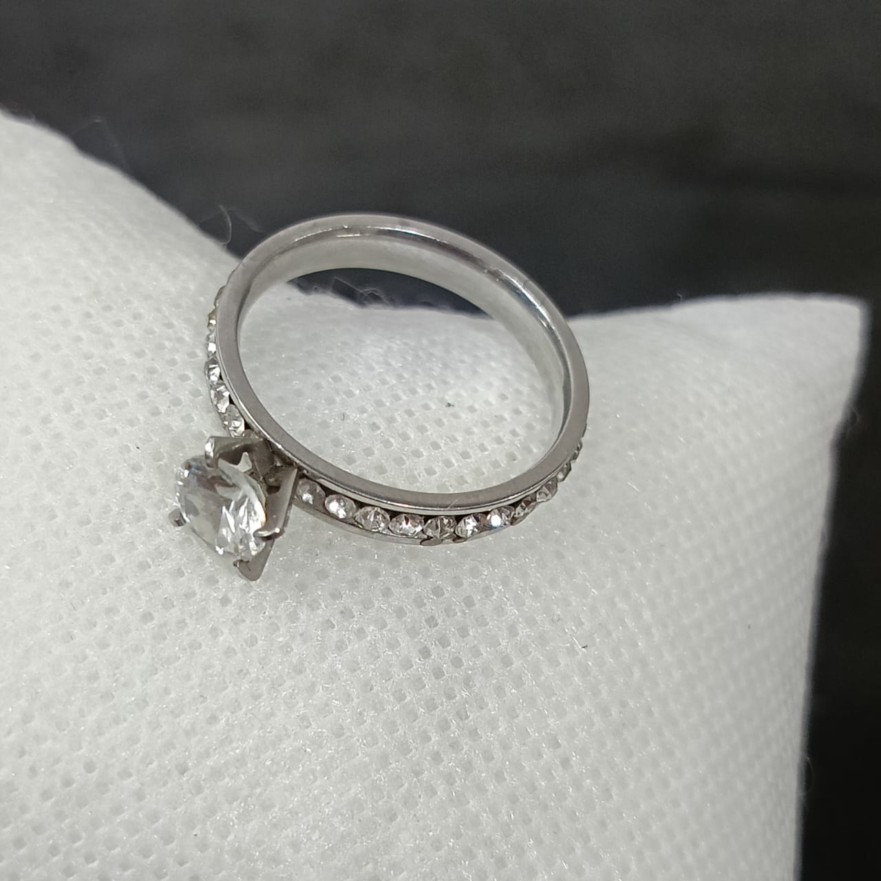 خاتم بلاكي أبيض