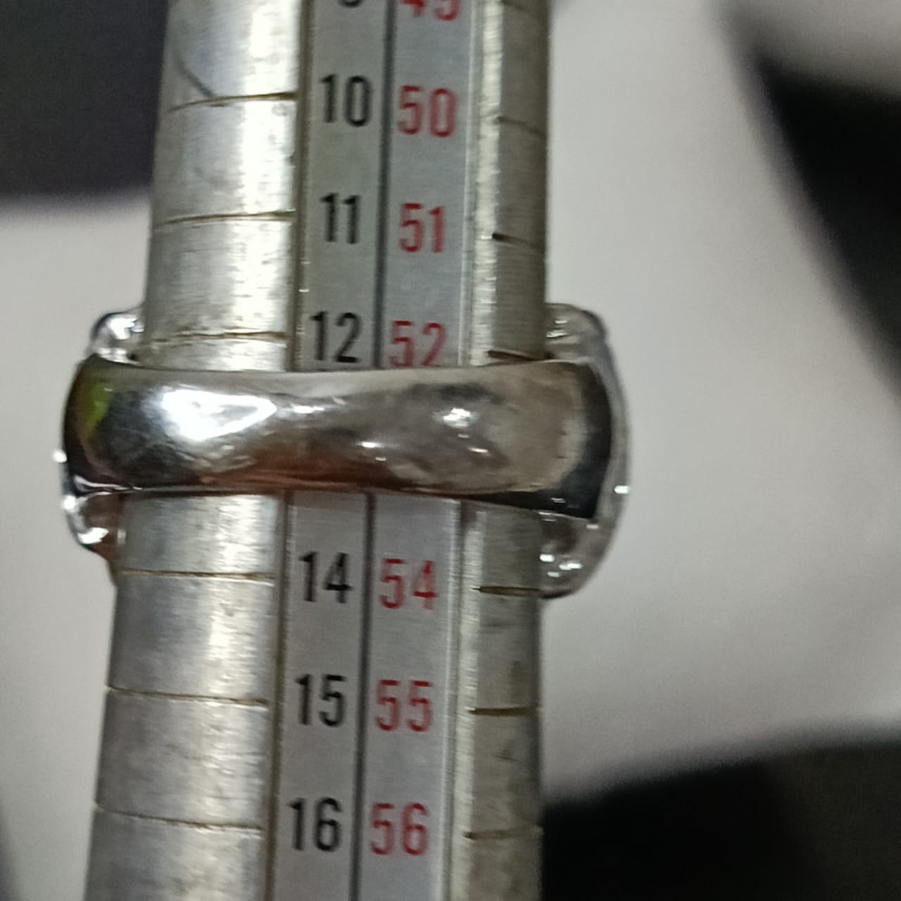 خاتم بلاكي أبيض