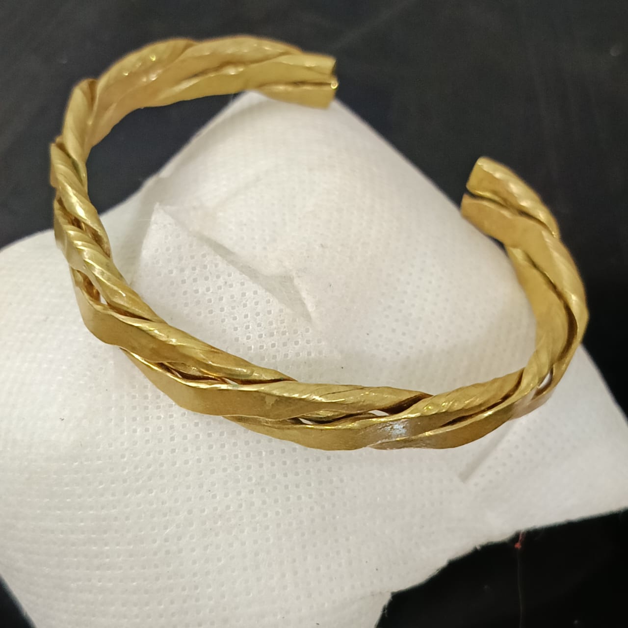 سوار قديم بلاكي