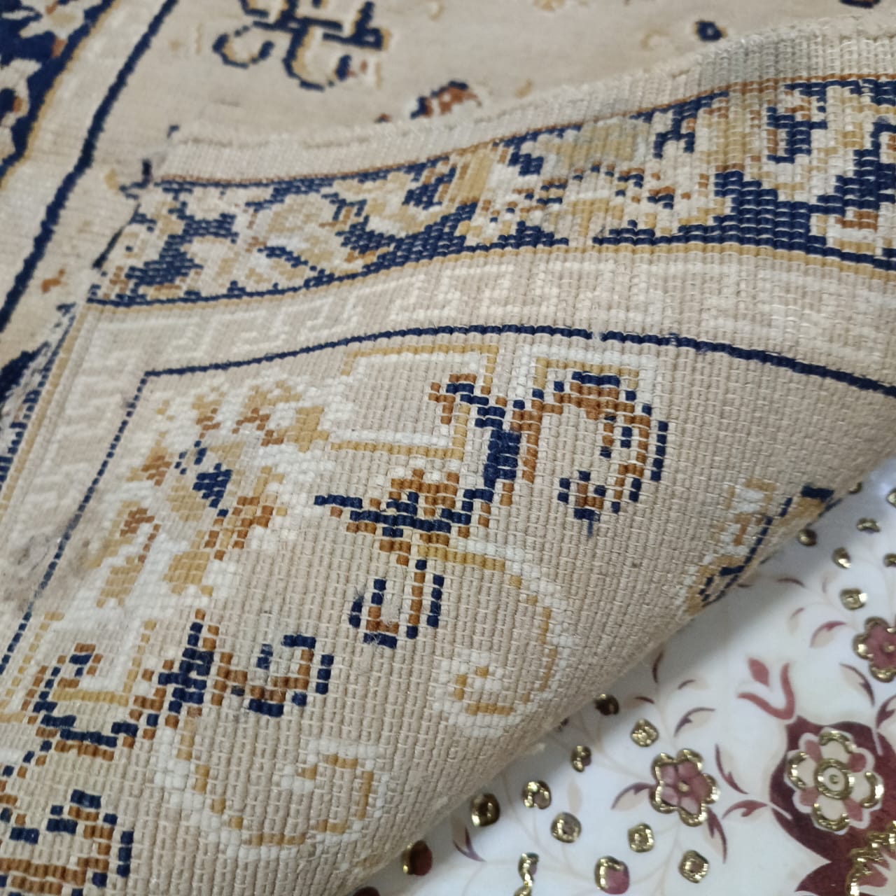 Ancien tapis vintage original