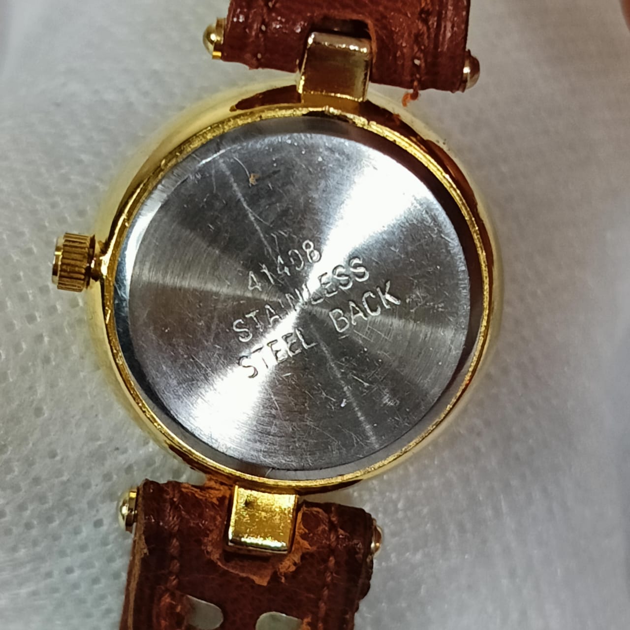 Montre femme quartz original en plaqué or