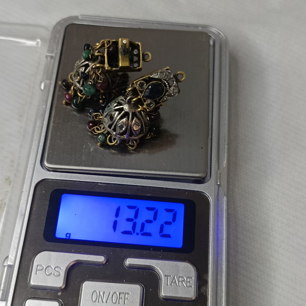 أقراط فضة مرصعة بحجر سفير وياقوت - طول 3cm