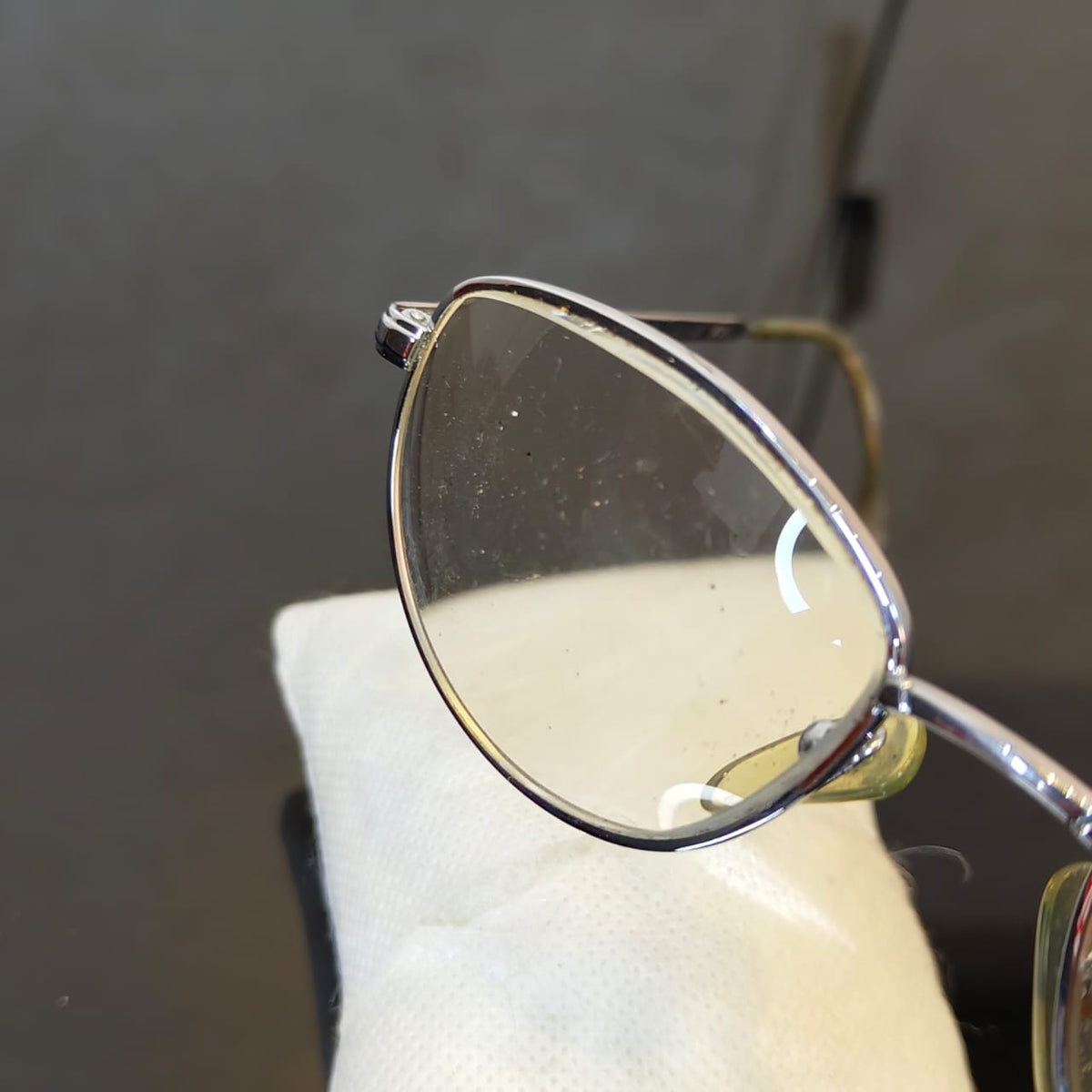 Cadre du lunette femme
50/17
Prix 5500