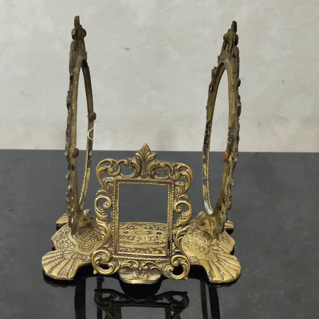 Cadre du miroir vintage original en bronze
16/14cm