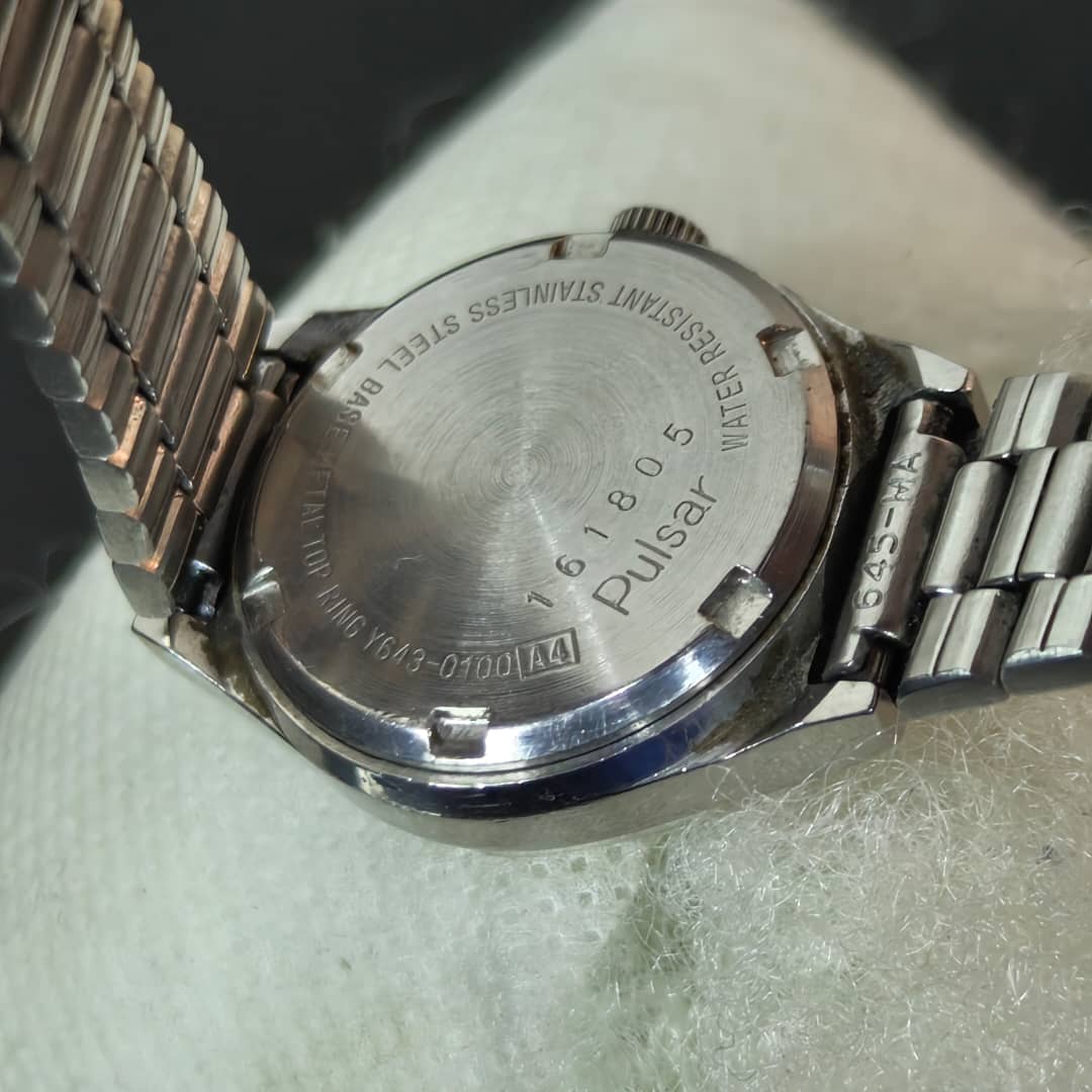 Montre pulsar femme quartz original
Prix 8000