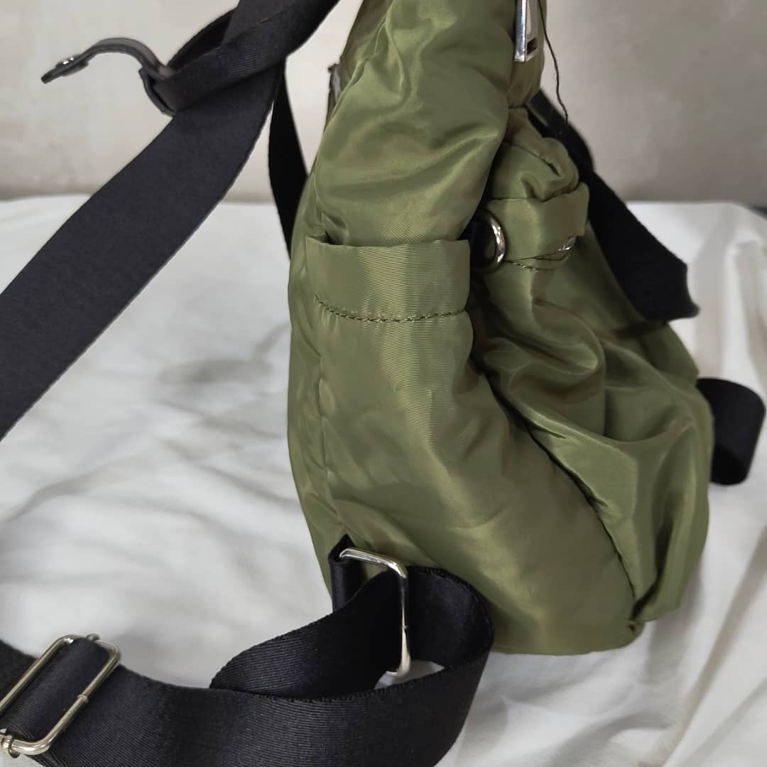Sac audeu original
40/30cm
Prix 7500