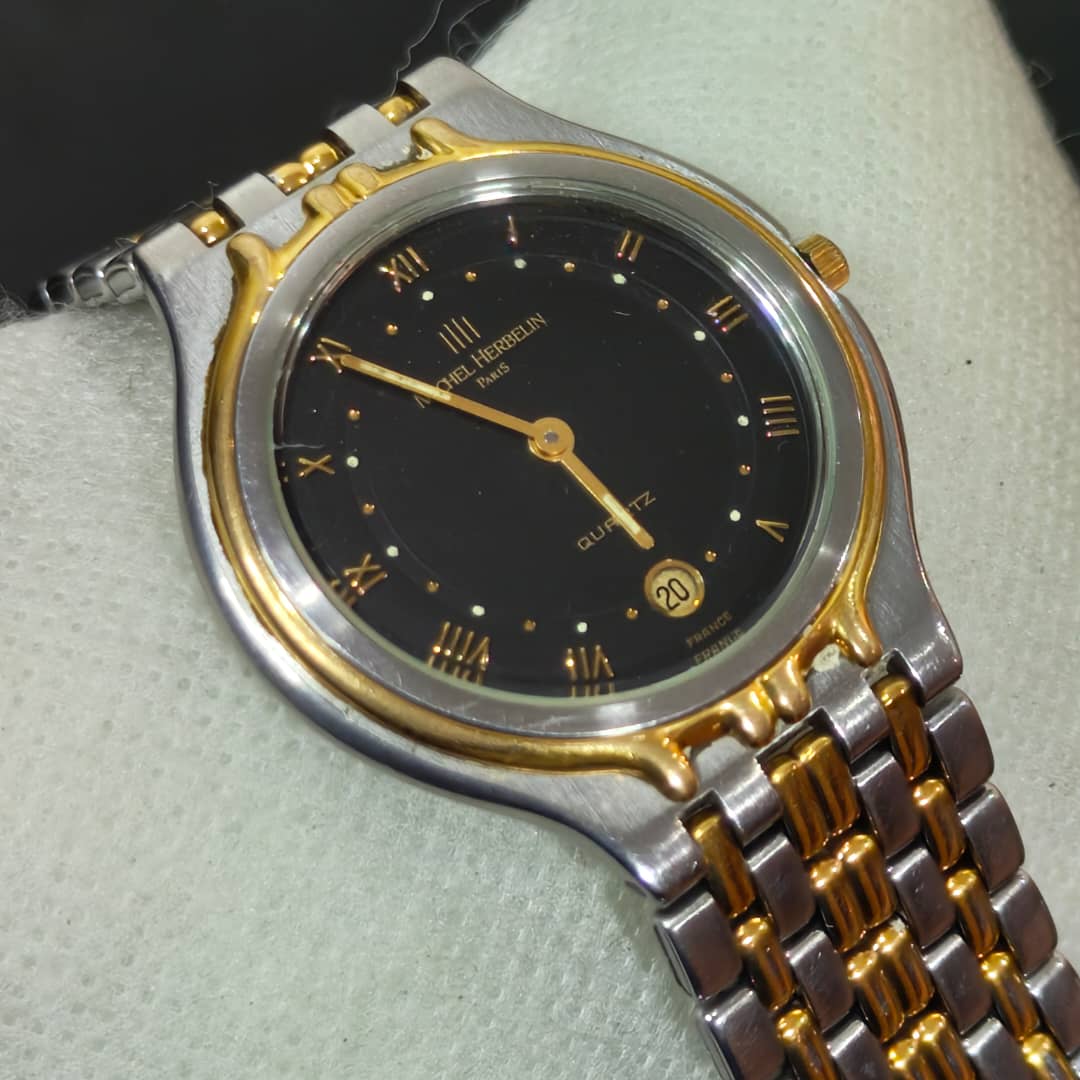 Montre Michel Herblain paris extra plat quartz original
36mm
Prix 18000