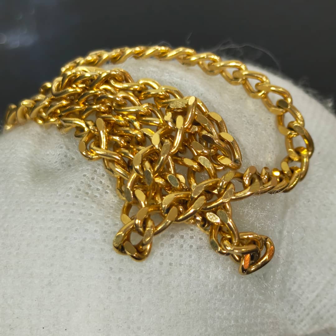 سلسلة بلاكي فرنسي تحفة
طول مغلق 22cm
Prix 8500