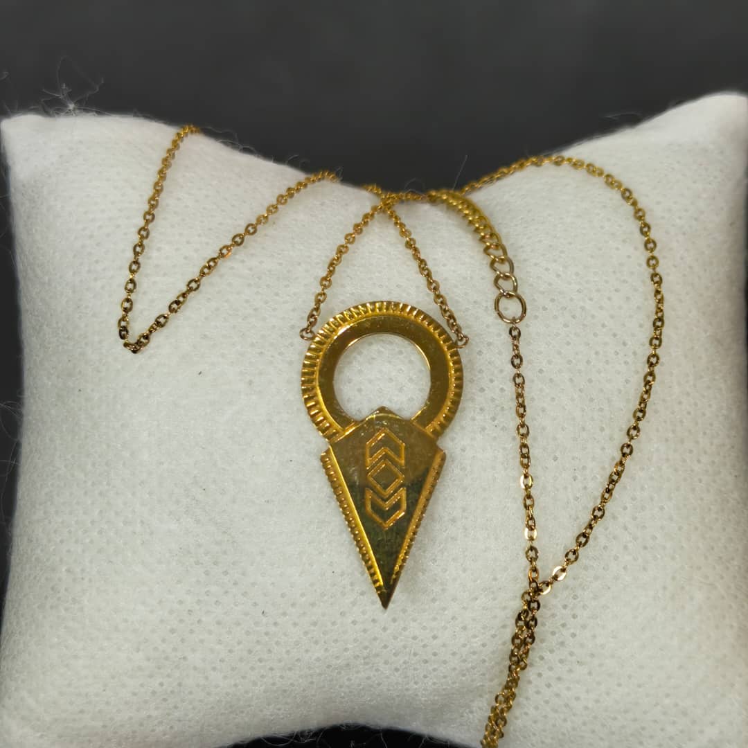 سوار بلاكي فرنسي
طول مغلق 20cm