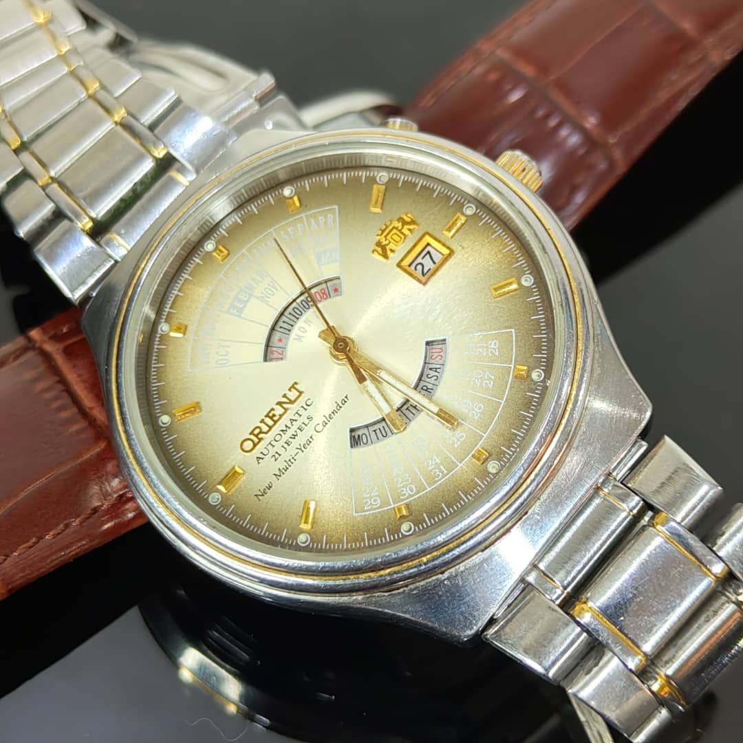 Montre Orient automatique new multi-year calendrier original
42mm
Prix 33000