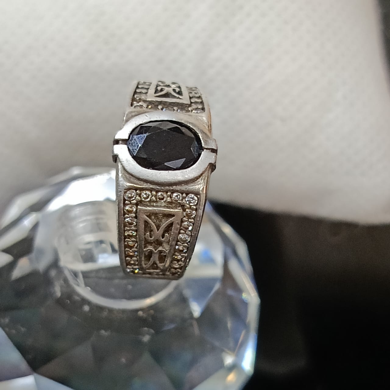 خاتم فضة بحجر عقيق أسود