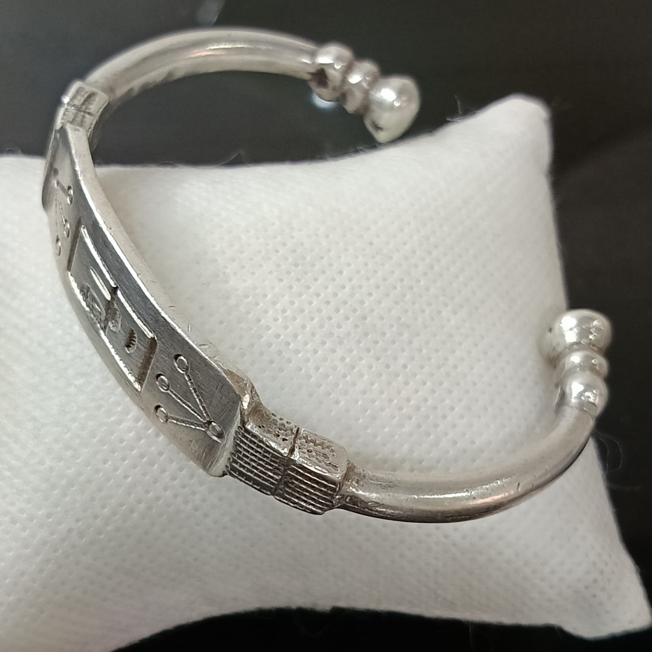 سوار فضة عتيق ثقيل