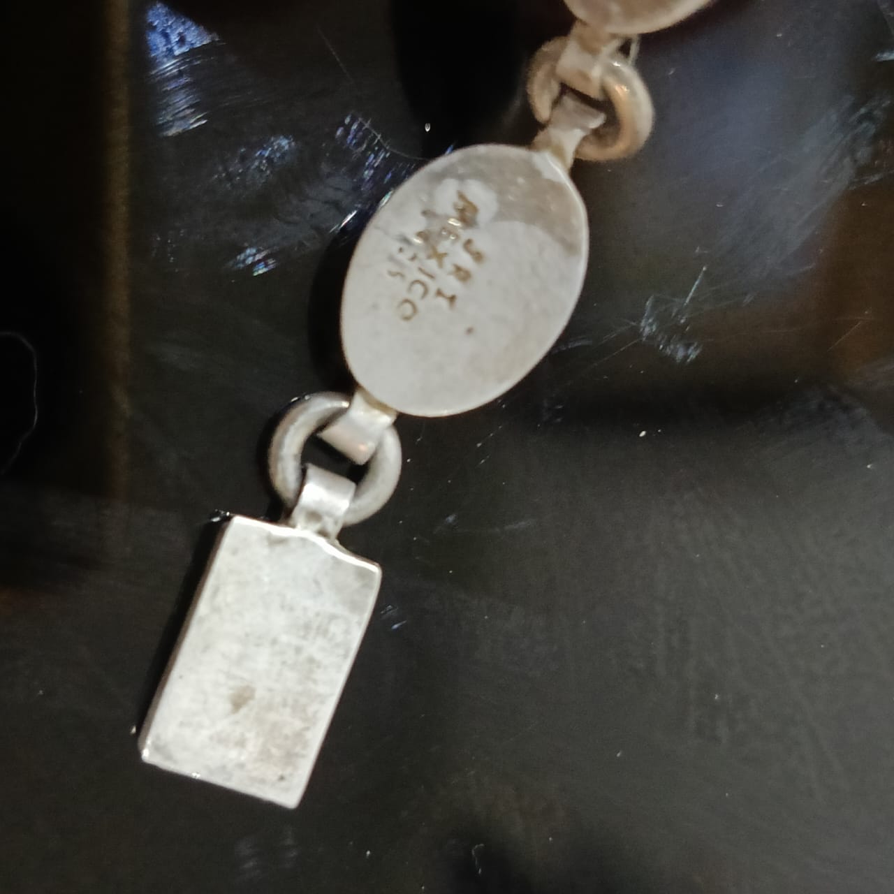 سوار فضة تحفة مرصع بالأحجار كريمة