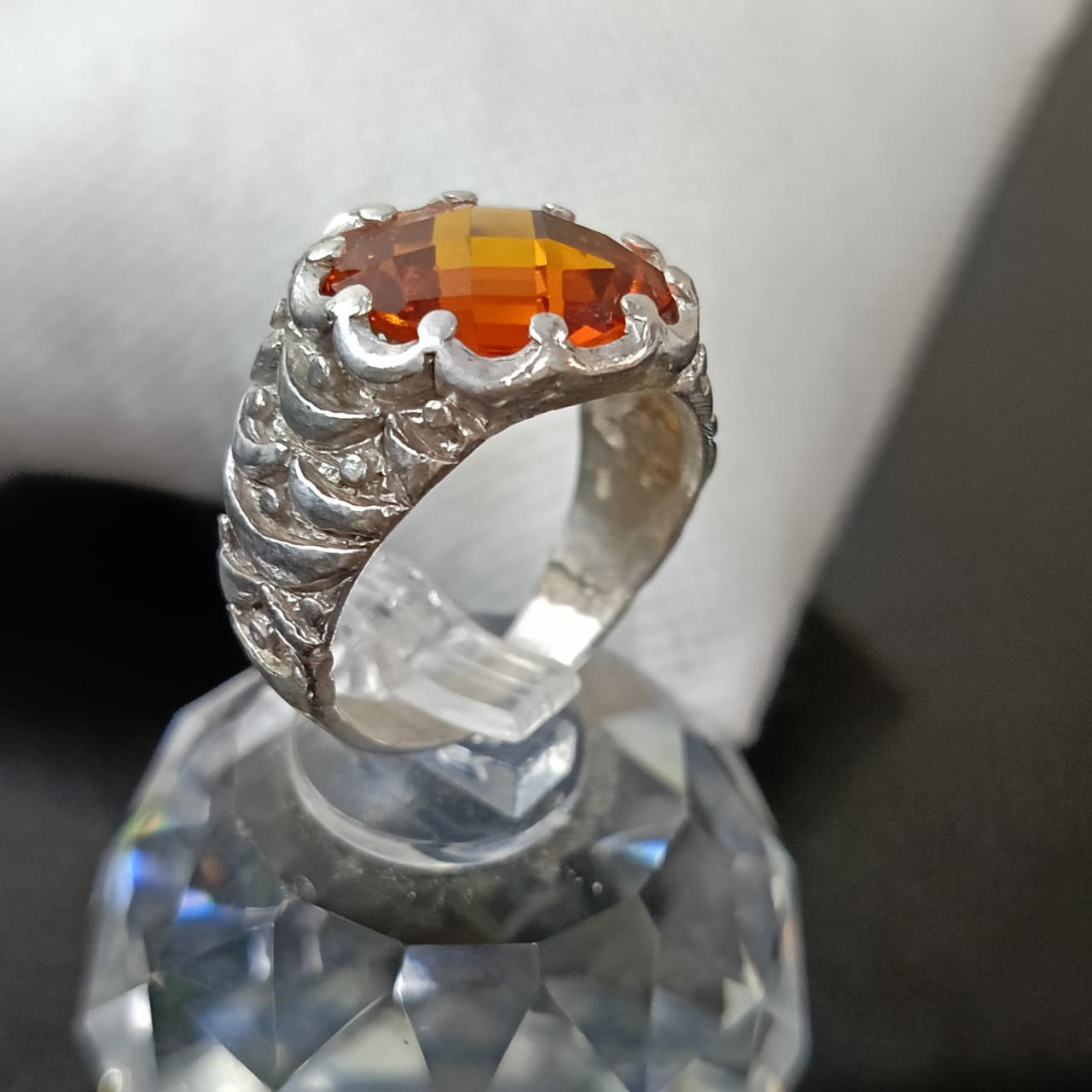 خاتم فضة تحفة بحجر سفير البرتقالي