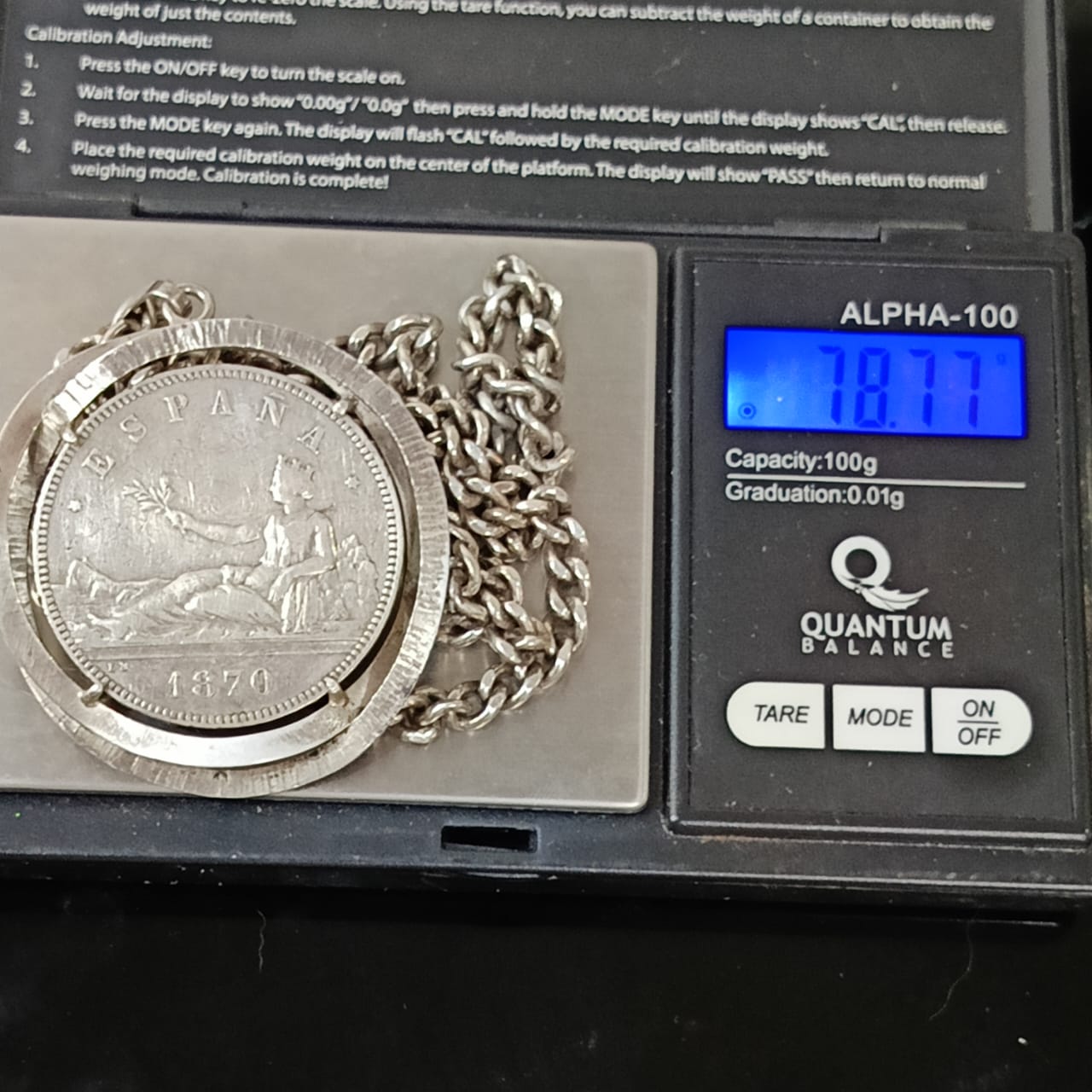 سلسلة فضة عتيقة مميزة بقلادة كبيرة