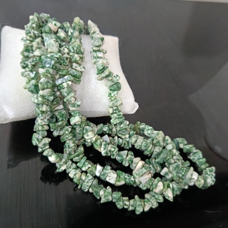 عقد ثلاثي تحفة بحجر عقيق مزكرش طبيعي