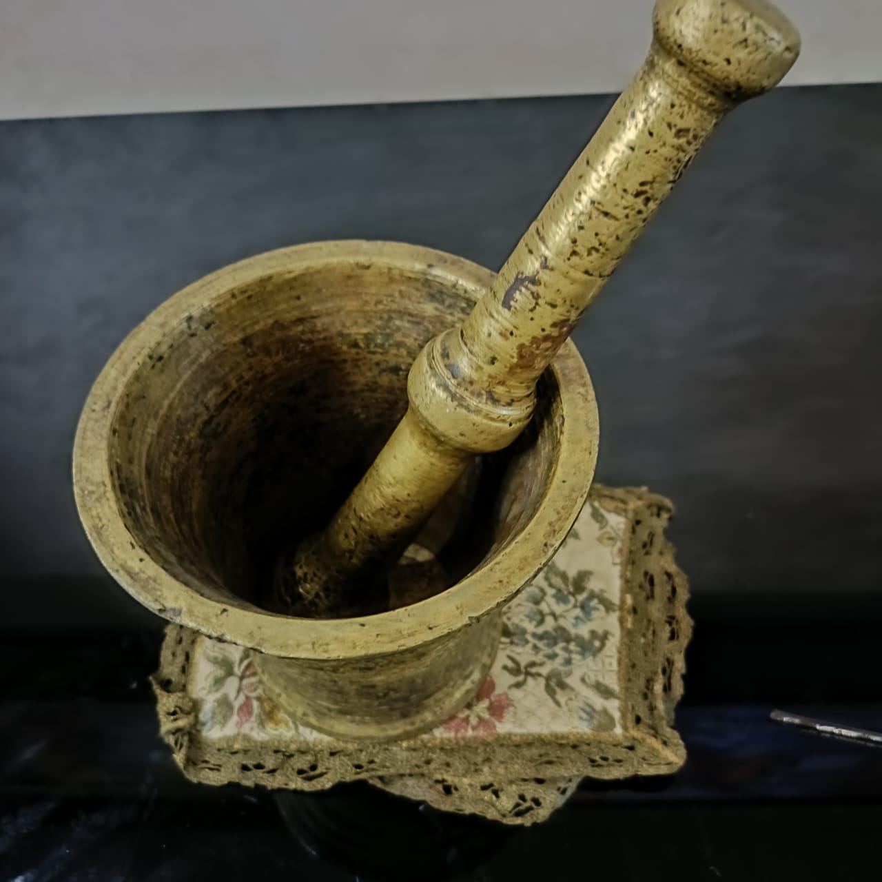 مهراز نحاس قديمة تحفة