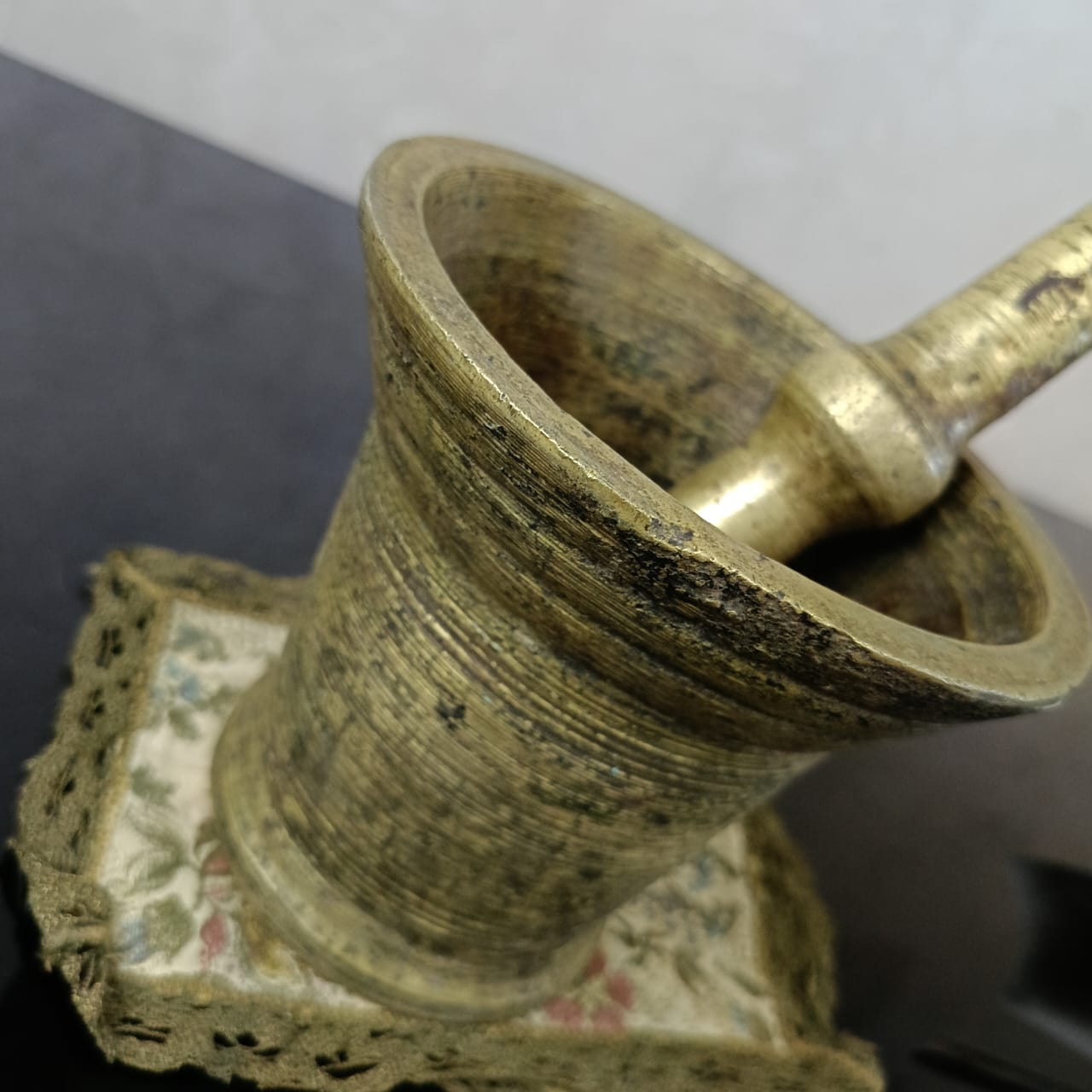 مهراز نحاس قديمة تحفة