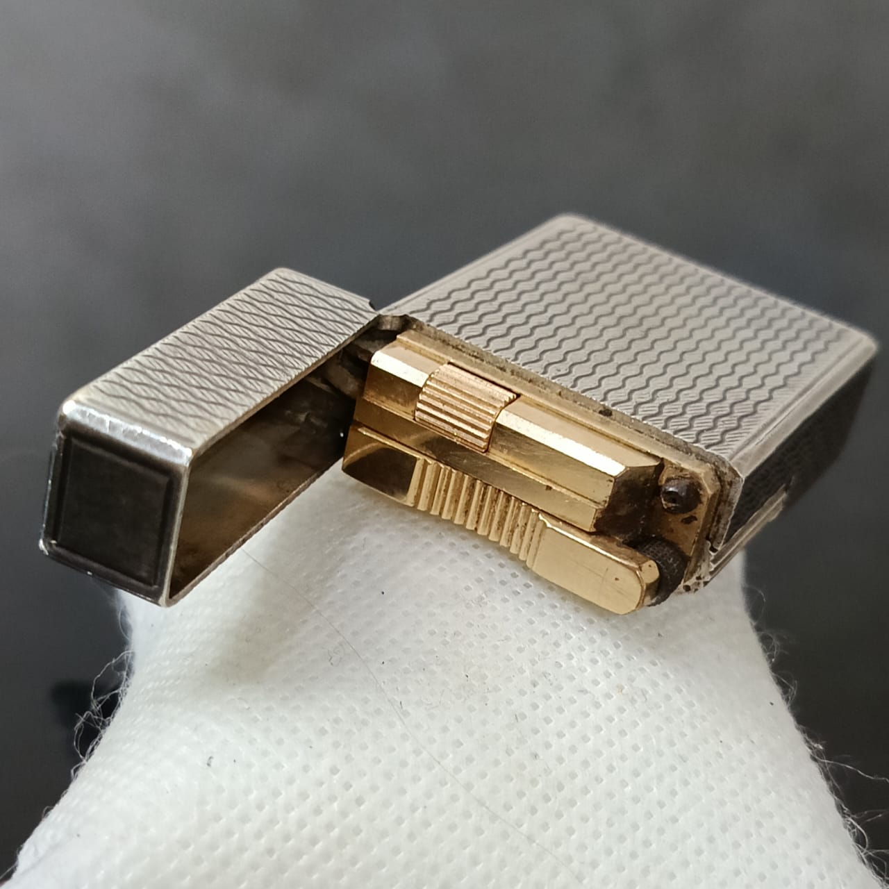 Briquet Dupont ergenté original