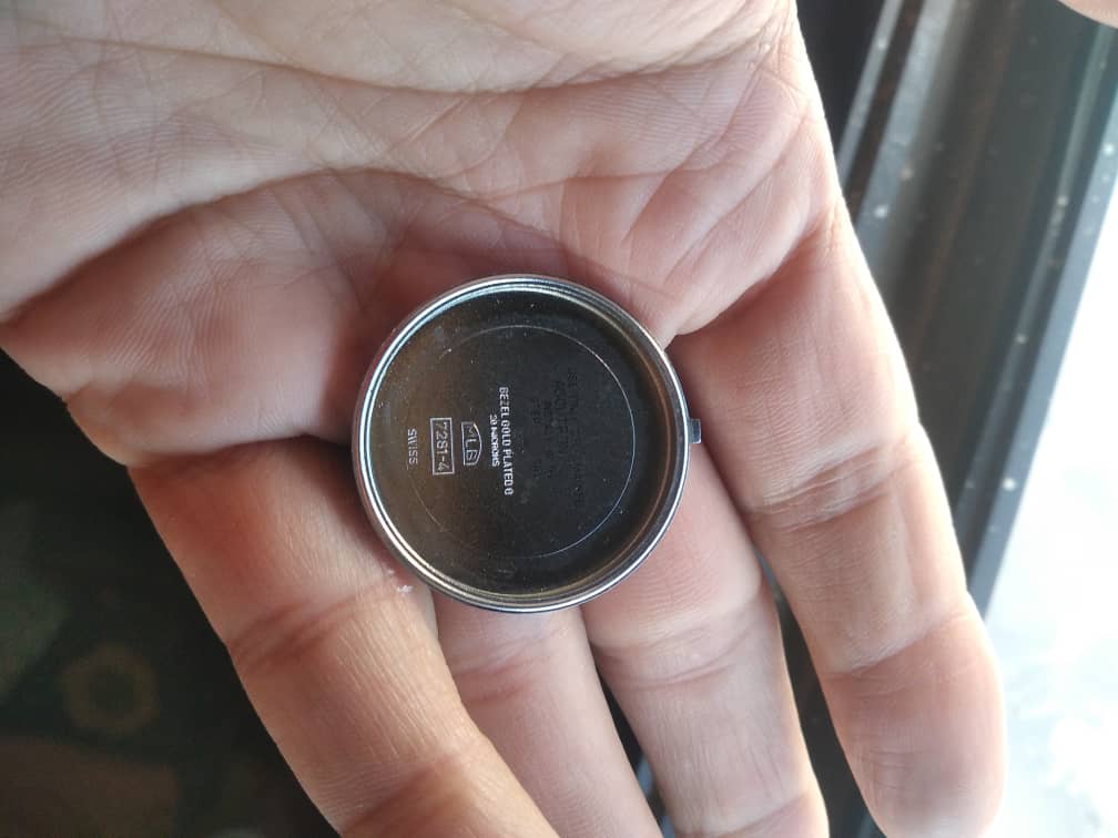 Montre bulova accvtron elctro-mécanique