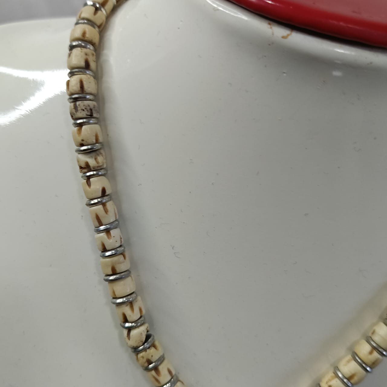 عقد أنتيك عااج