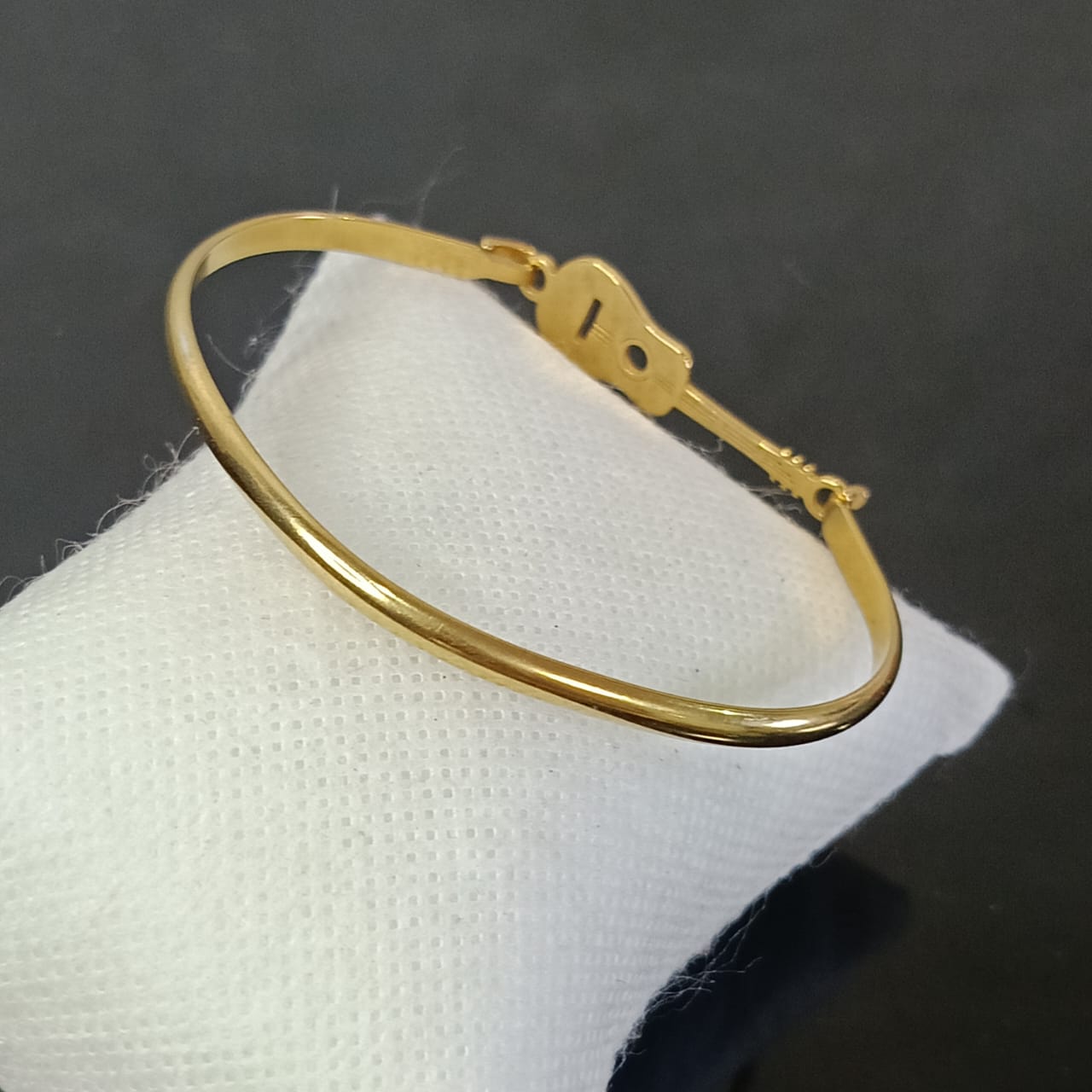 سوار تحفة بلاكي