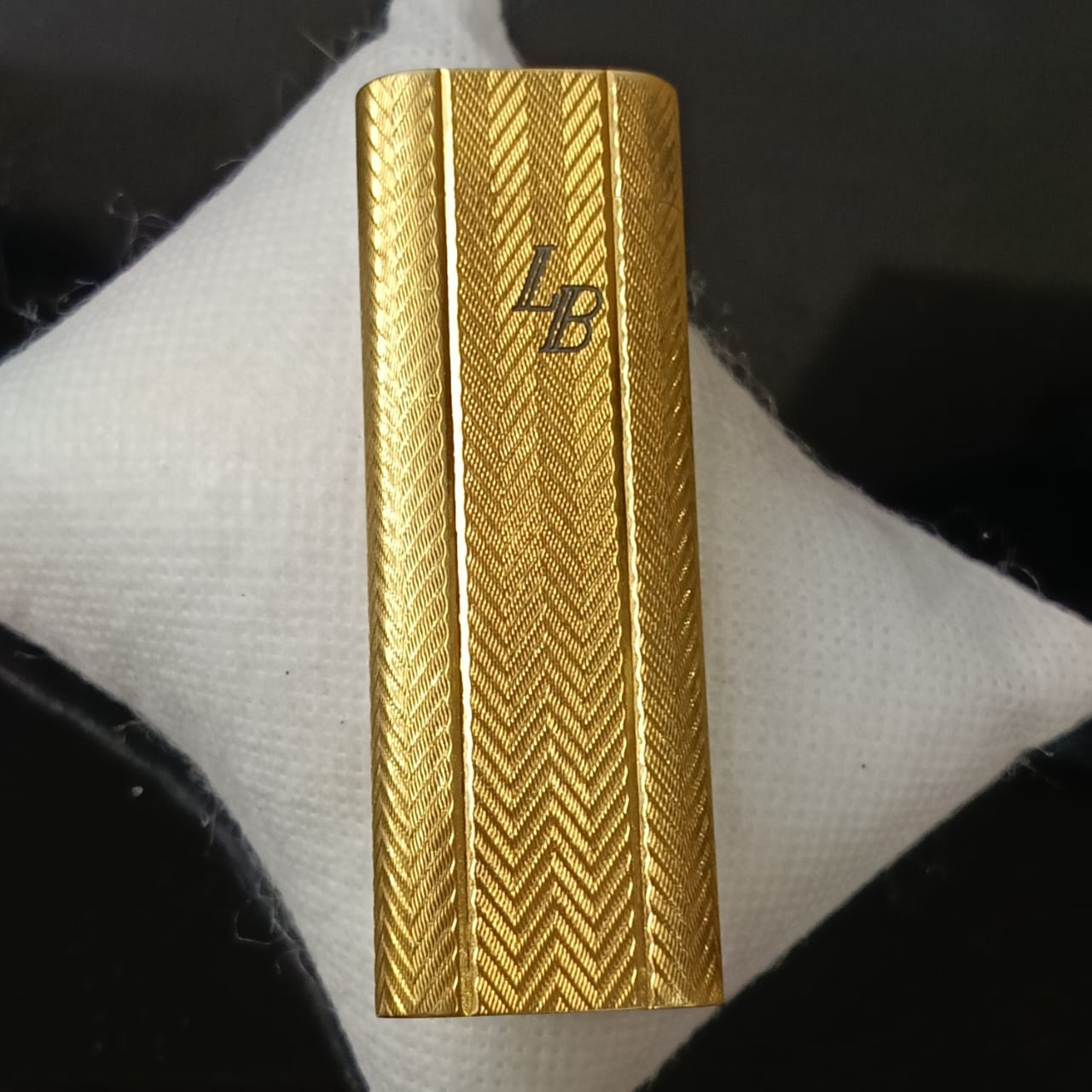 Briquet Cartier original en plaqué or