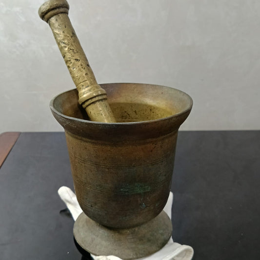 مهراز نحاس قديمة