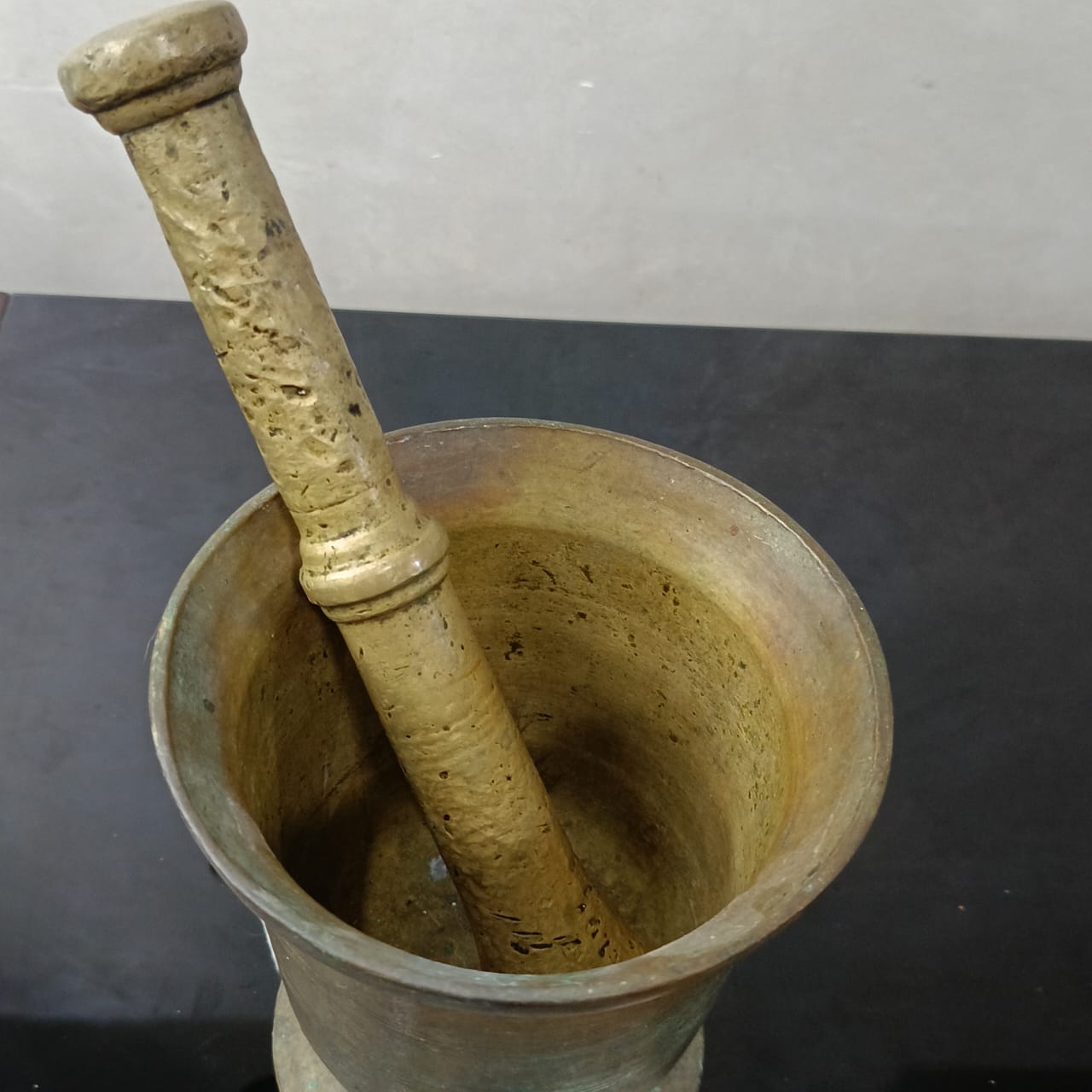 مهراز نحاس قديمة