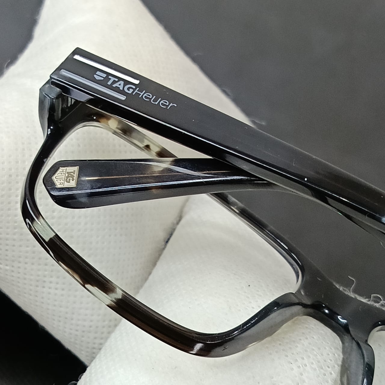 Lunette Tag heure rare