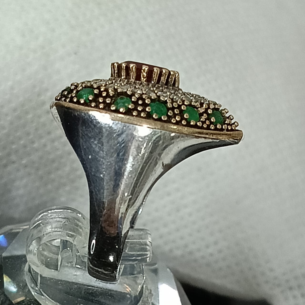 خاتم فضة نسائي مرصع بالأحجار كريمة