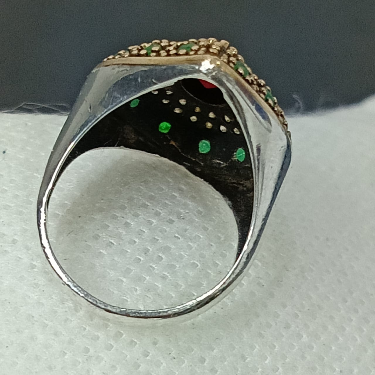 خاتم فضة نسائي مرصع بالأحجار كريمة