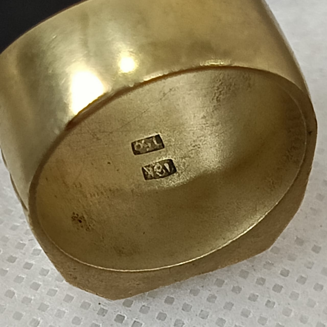 خاتم نحاس ثقيل