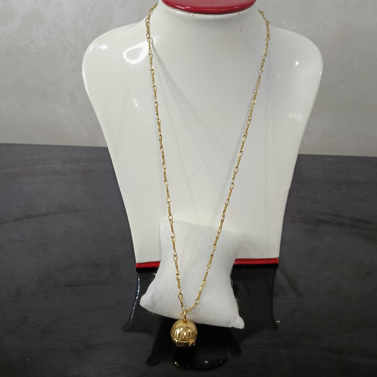 سلسلة بلاكي حر فرنسي بقلادة ساعة ميكانيك