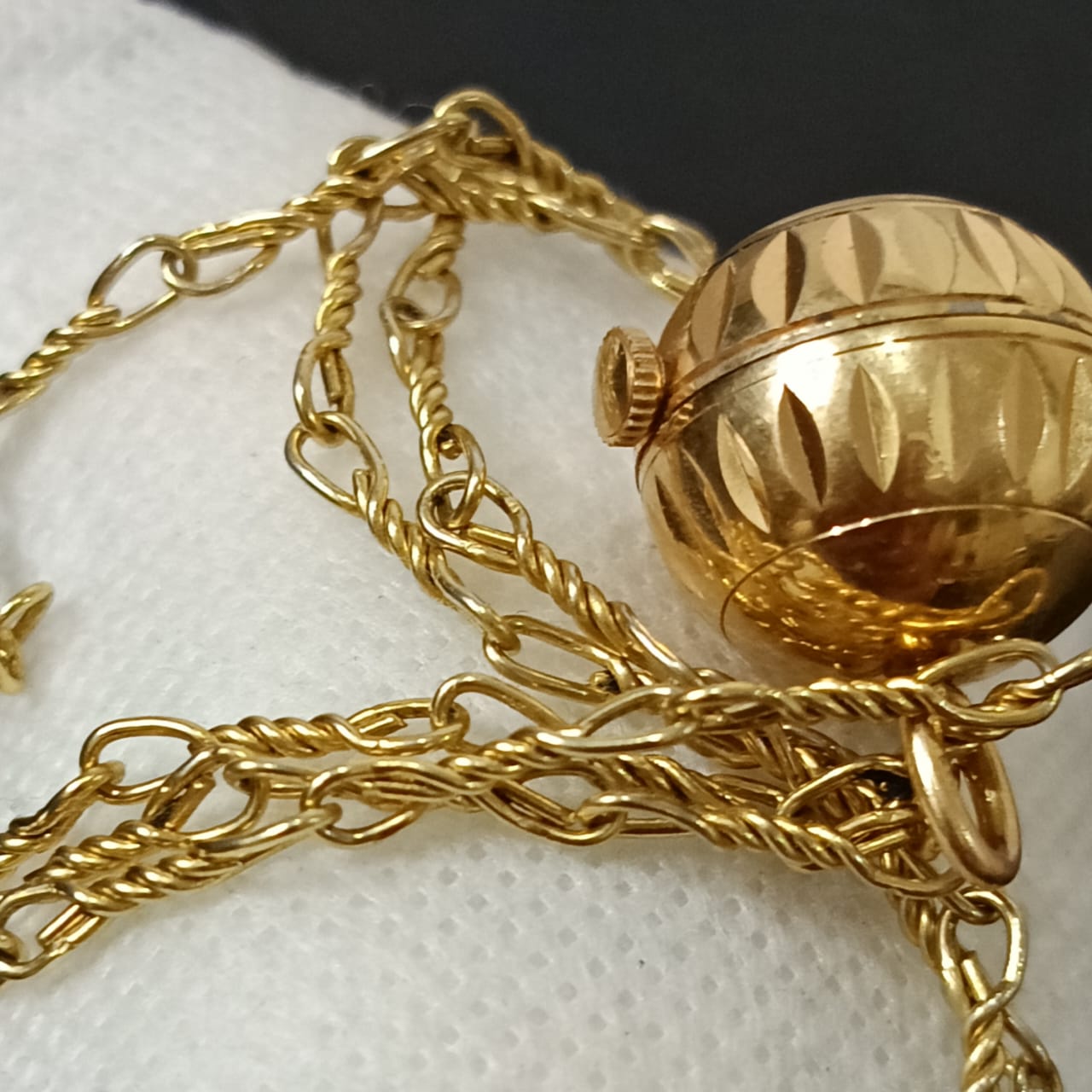 سلسلة بلاكي حر فرنسي بقلادة ساعة ميكانيك