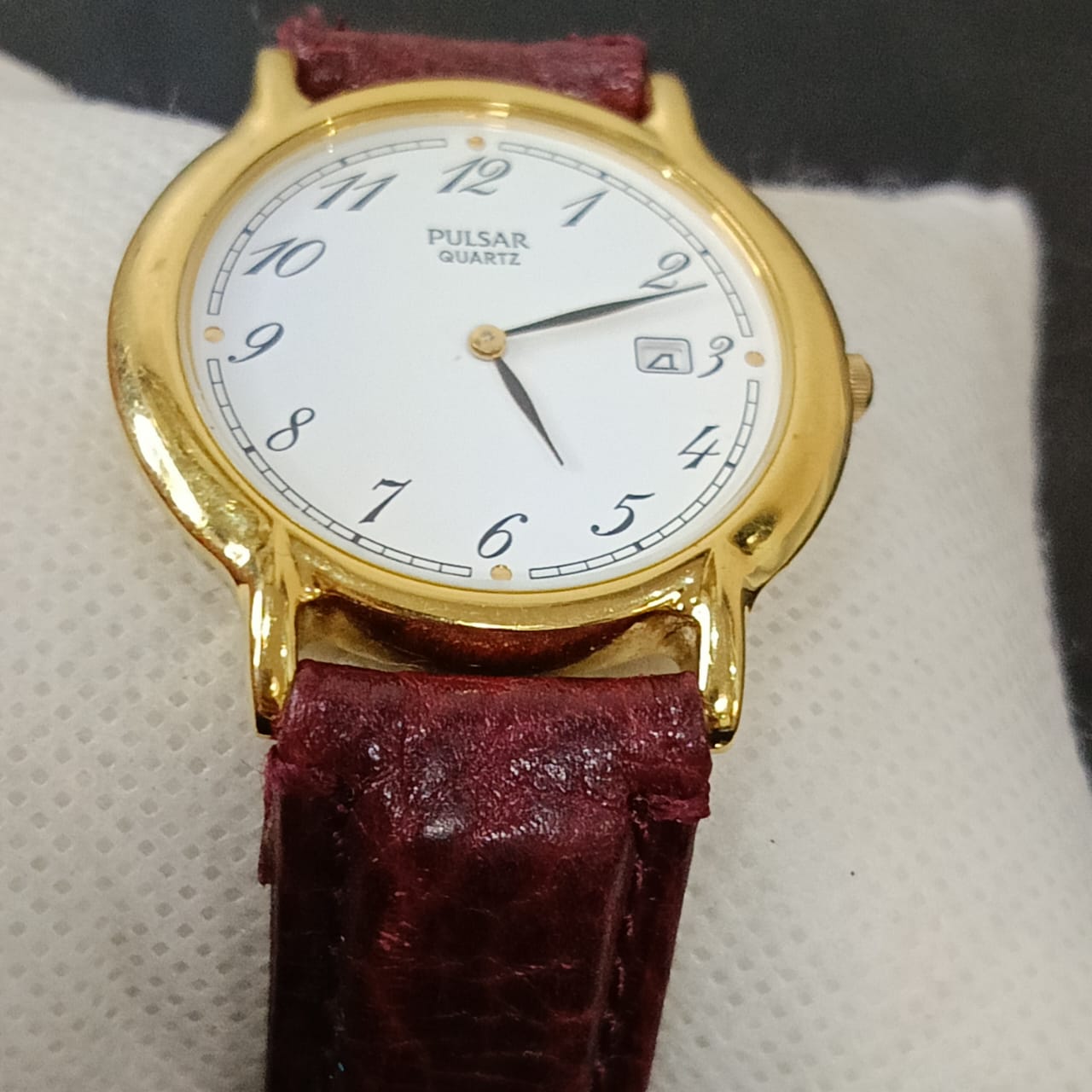 Montre Pulsar extra plat plaque or vintage original