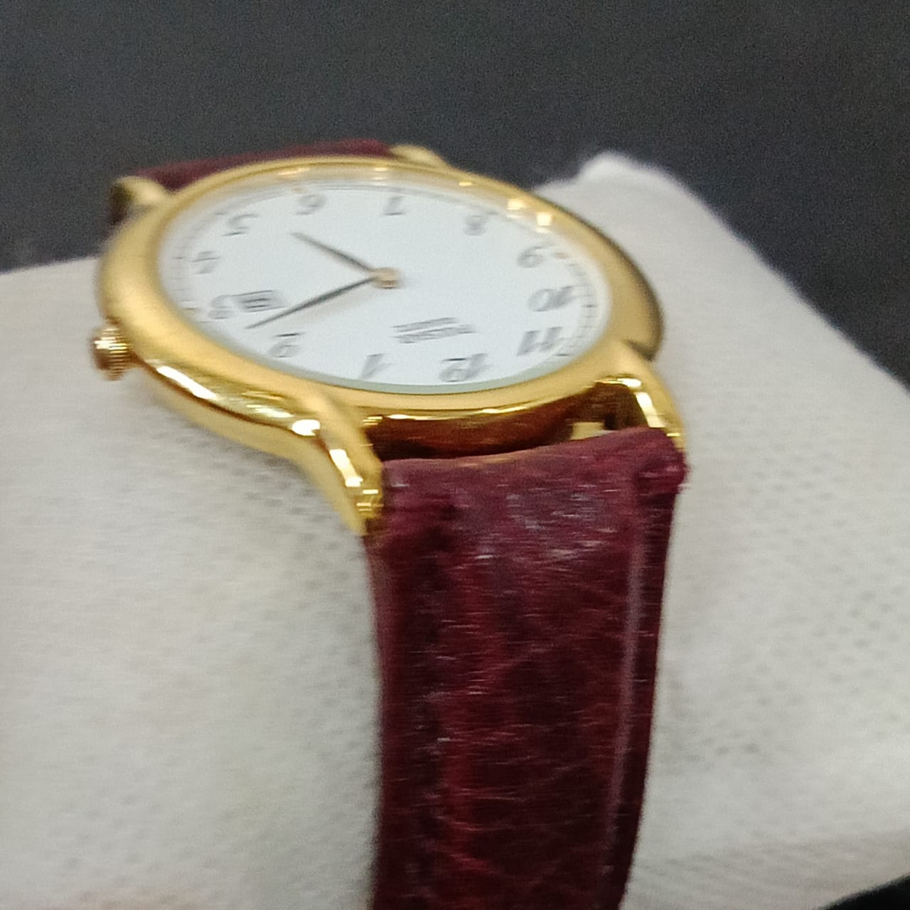 Montre Pulsar extra plat plaque or vintage original