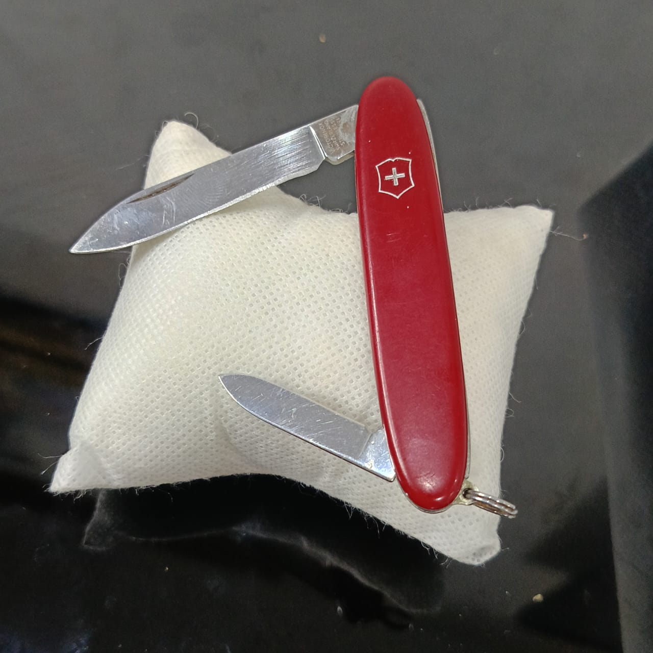 تحفة سويسرية أصلية