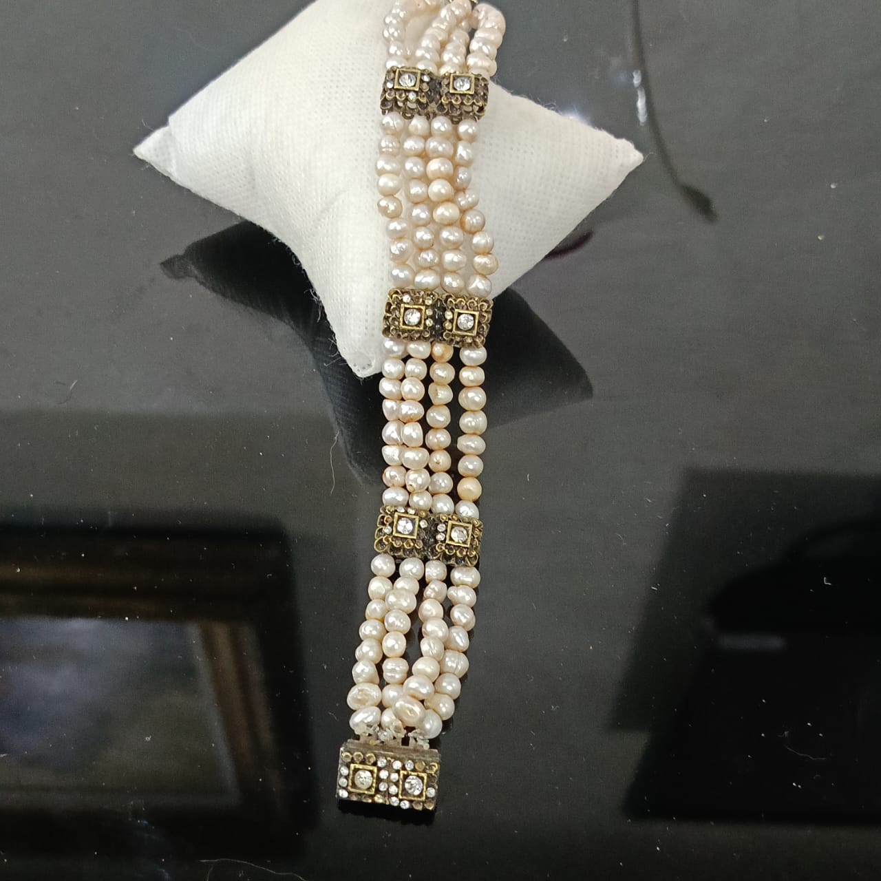 سوار تحفة بجوهر حر