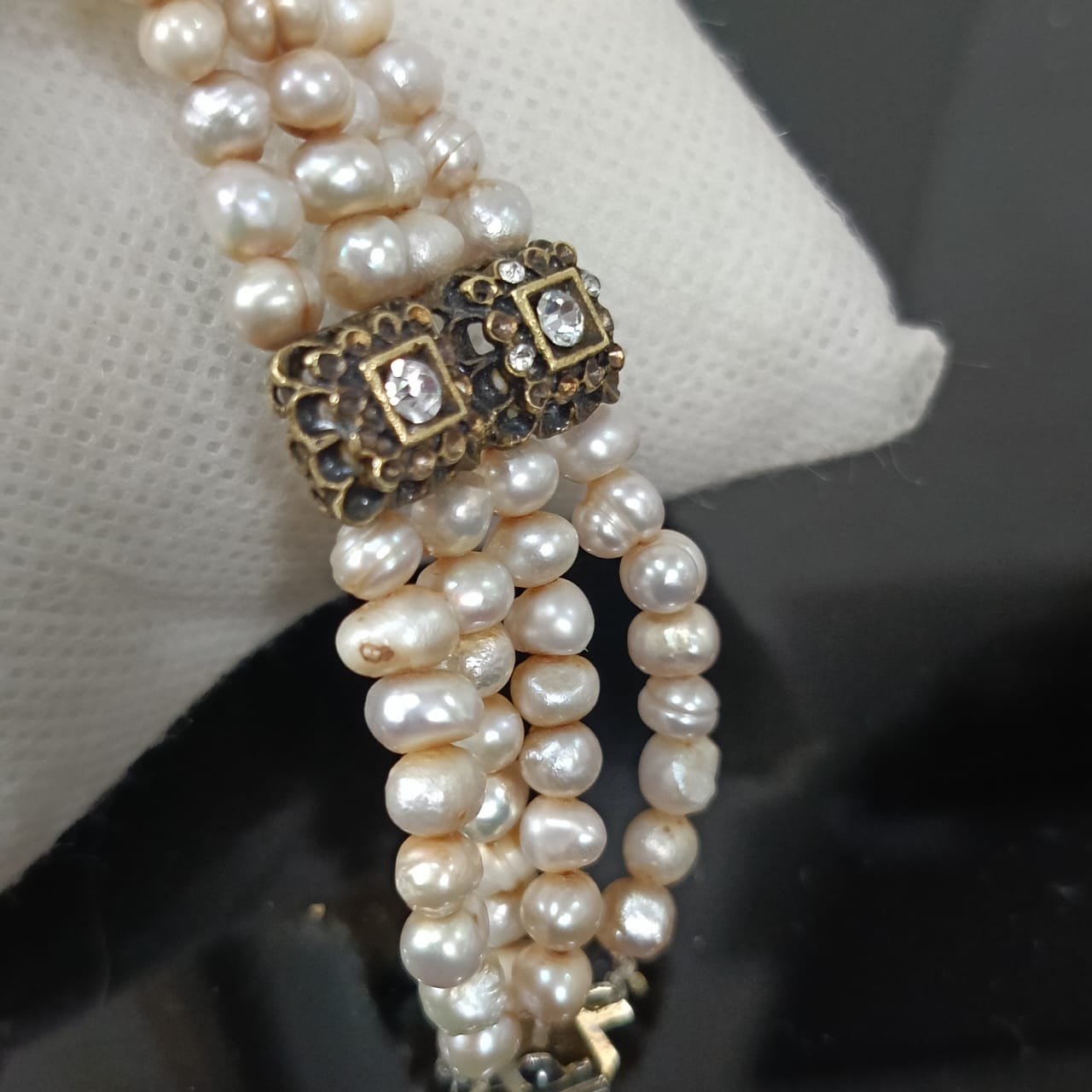 سوار تحفة بجوهر حر