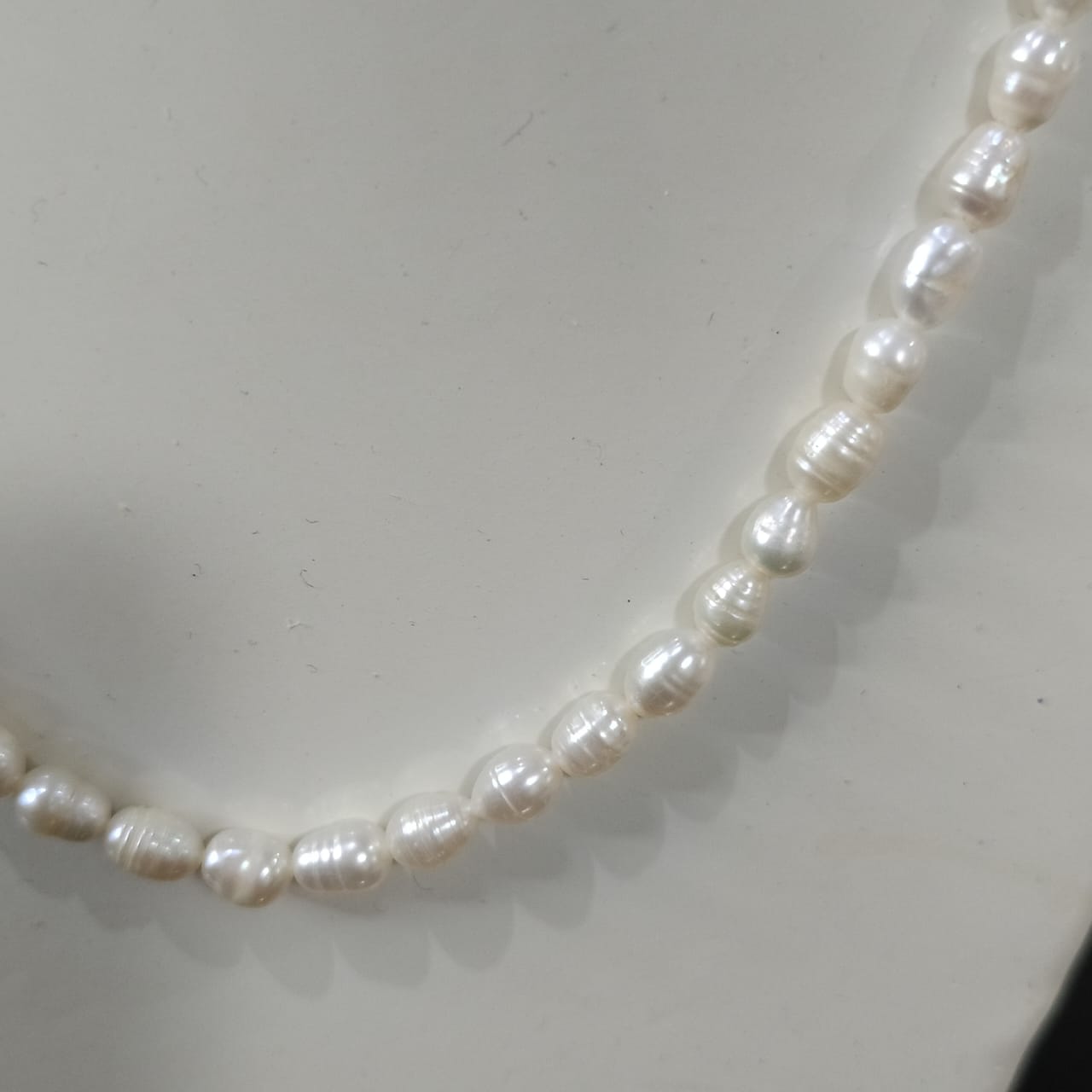 عقد تحفة بجوهر حر