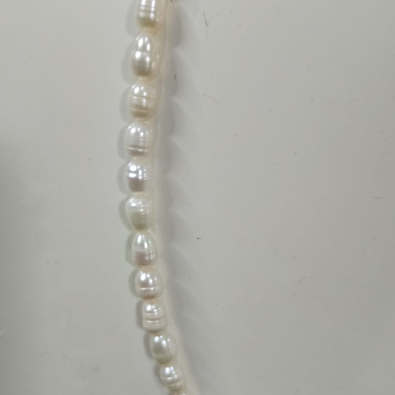 عقد تحفة بجوهر حر