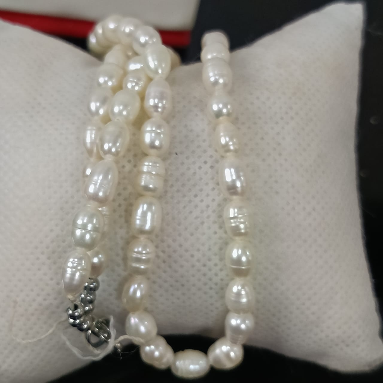 عقد تحفة بجوهر حر